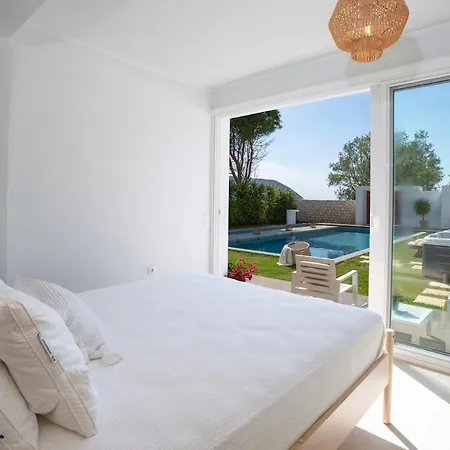 Vila Coastal Chic Luxury La Reina In Ai Giannis *