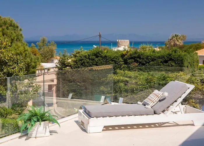 Coastal Chic Luxury La Reina In Ai Giannis Villa