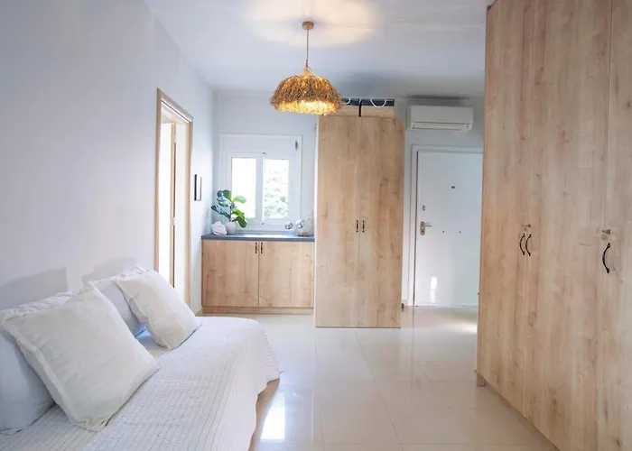 Coastal Chic Luxury La Reina In Ai Giannis Villa *