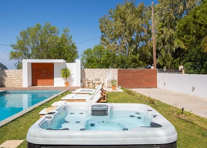 Coastal Chic Luxury La Reina In Ai Giannis * Lefkáda